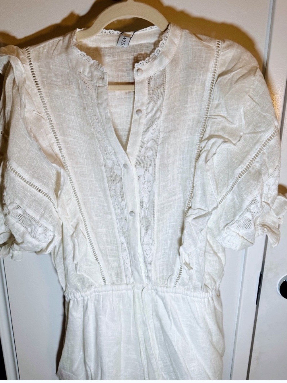 Chicwish White Eyelet Lace Playsuit NWT L - Picture 5 of 9